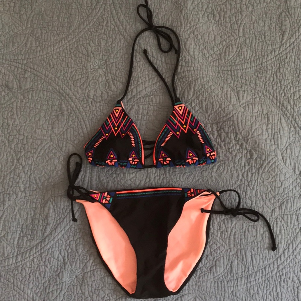 Embroidered bikini